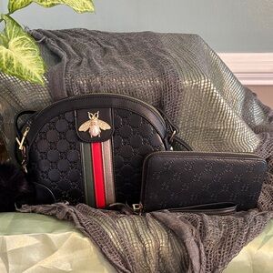 Elegant Black Bee Bag and Wristlet Wallet